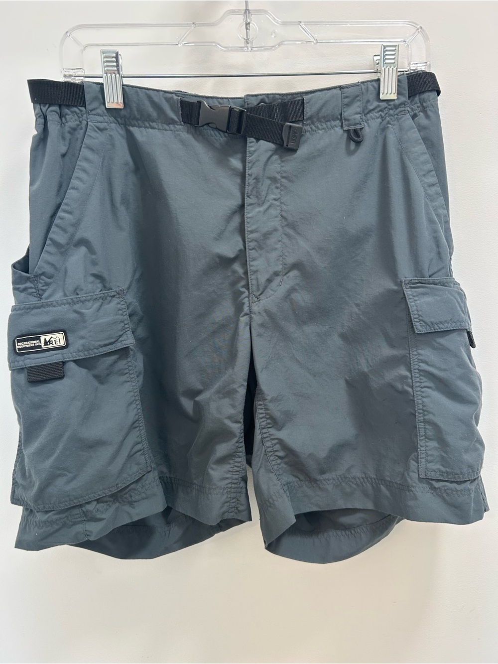 REI Co-op women’s Gray Cargo Shorts with Integrated Belt size 10